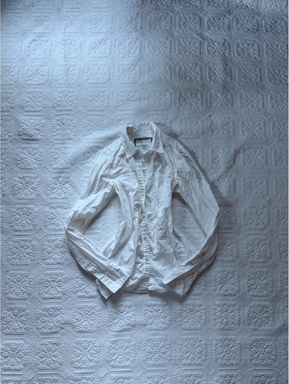 Vintage American Eagle Outfitters Women's White Button-Up Shirt Size 0